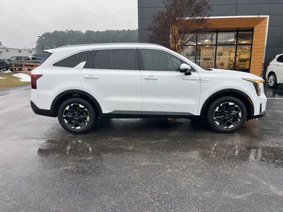 Used 2025 Kia Sorento S