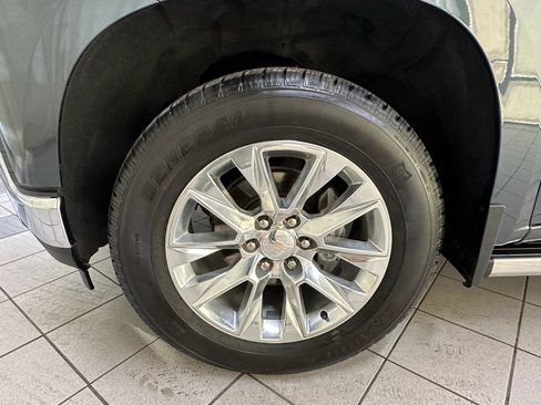 Used 2020 Chevrolet Silverado 1500 LTZ w/ LTZ Plus Package image 12