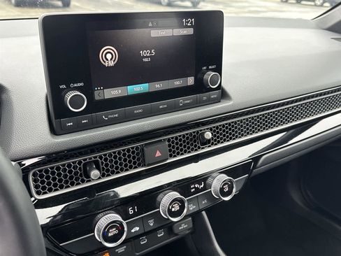 Used 2025 Honda Civic Sport image 23