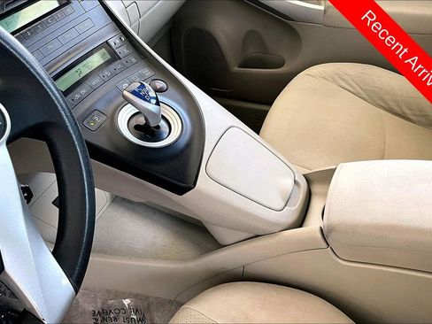Used 2010 Toyota Prius Five image 18
