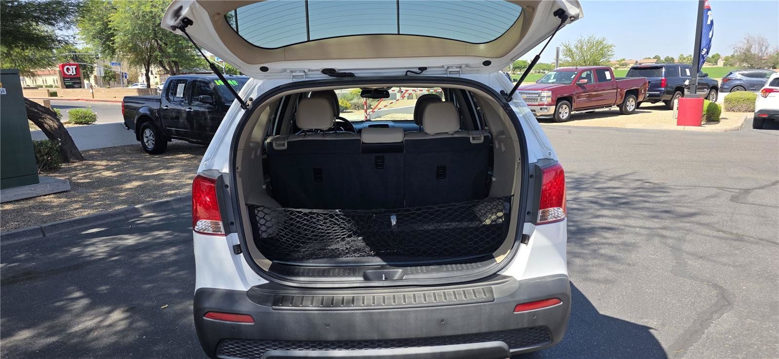 Used 2013 Kia Sorento LX w/ Convenience Pkg FWD image 10