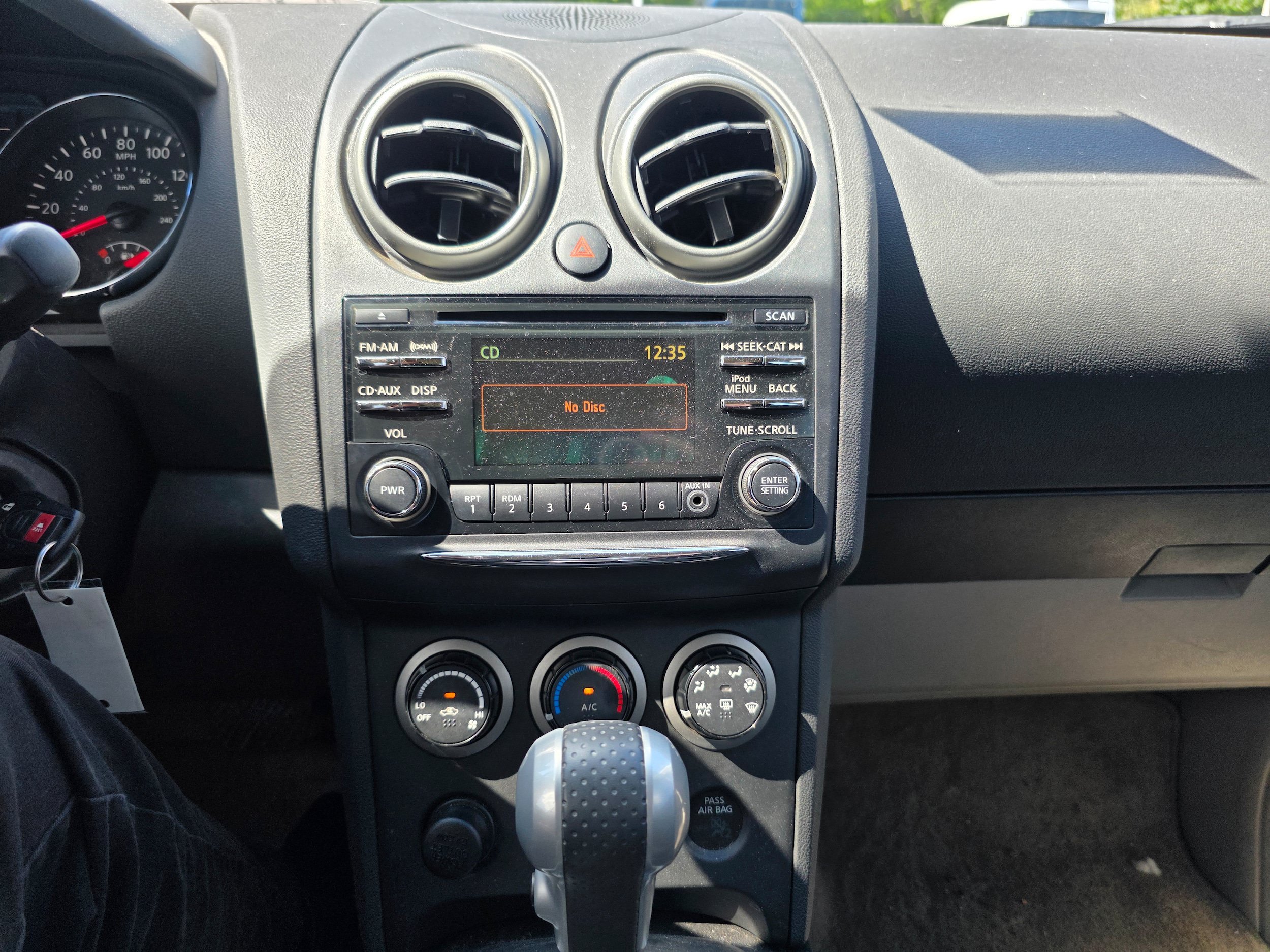 Used 2015 Nissan Rogue S w/ Convenience Package AWD/4WD image 12