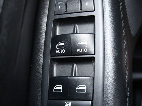 Used 2018 Jeep Grand Cherokee Limited AWD/4WD image 25