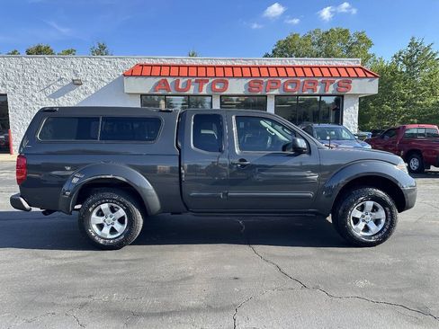 Used 2013 Nissan Frontier SV AWD/4WD image 4
