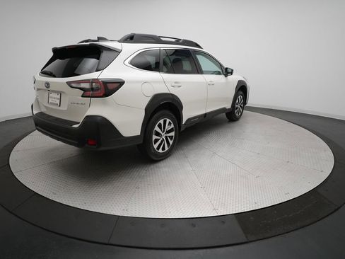 Used 2025 Subaru Outback Premium w/ Popular Package #1A image 37