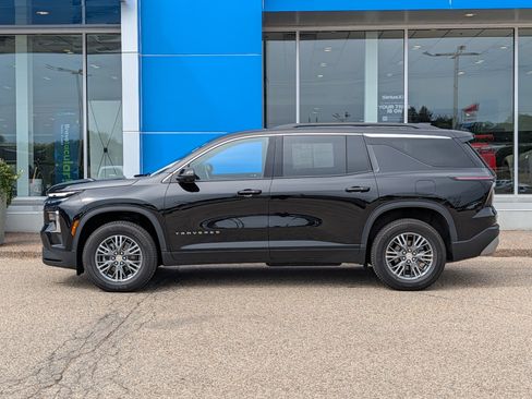 Certified 2024 Chevrolet Traverse LT w/ Trailering Package AWD/4WD image 5