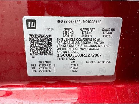 Used 2024 Chevrolet Silverado 1500 High Country w/ Technology Package AWD/4WD image 34