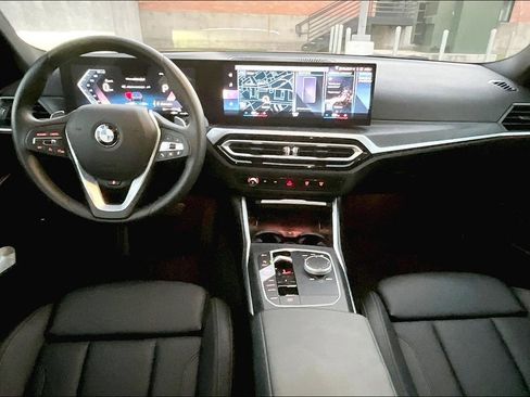 Used 2023 BMW 330i xDrive Sedan w/ Driving Assistance Package image 17