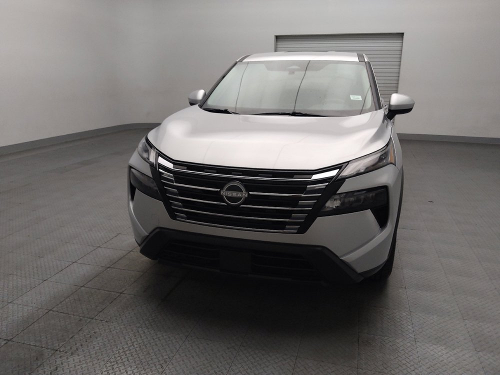 Used 2025 Nissan Rogue SV AWD/4WD image 15