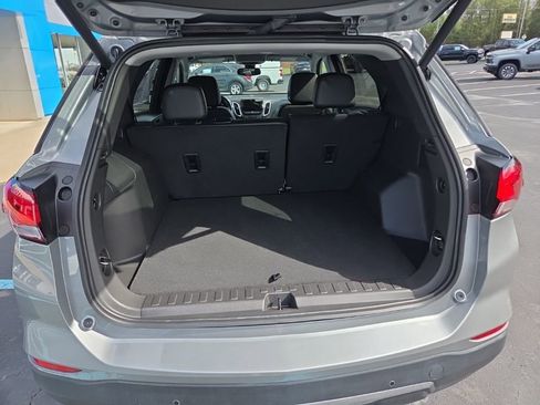 Used 2024 Chevrolet Equinox Premier image 8