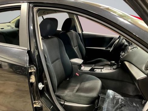 Used 2013 MAZDA MAZDA3 i Sport FWD image 7