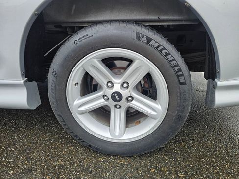 Used 2004 Ford F150 Lightning RWD image 10
