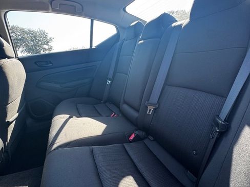 Used 2025 Nissan Altima 2.5 SV image 12