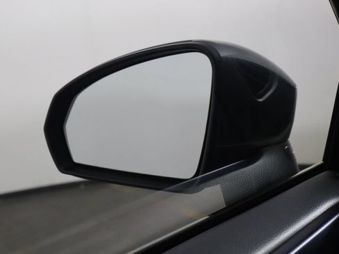 Used 2023 Volkswagen Taos SE FWD image 41