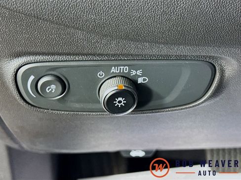 Used 2023 Chevrolet Equinox LT AWD/4WD image 12