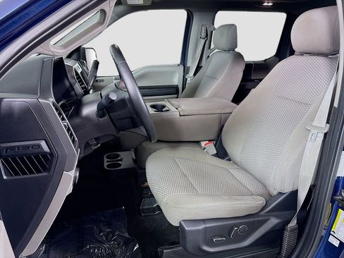 Used 2018 Ford F150 XLT w/ Equipment Group 302A Luxury AWD/4WD image 22