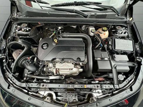 Used 2019 Chevrolet Malibu LS image 42