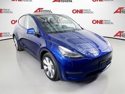 Used 2023 Tesla Model Y Long Range image 1