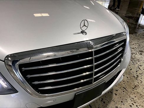 Used 2016 Mercedes-Benz S 550 4MATIC Sedan image 43