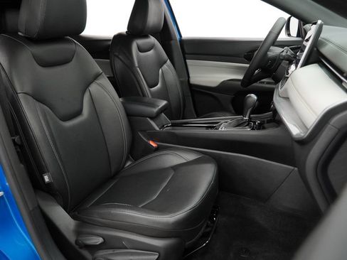 Certified 2026 Jeep Compass Limited AWD/4WD image 46