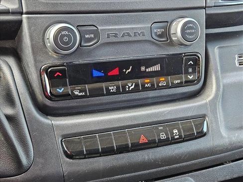 Used 2023 RAM ProMaster 2500 FWD image 13