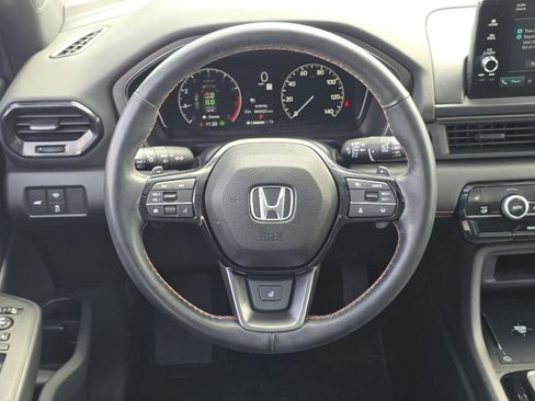 Used 2024 Honda Pilot TrailSport image 27