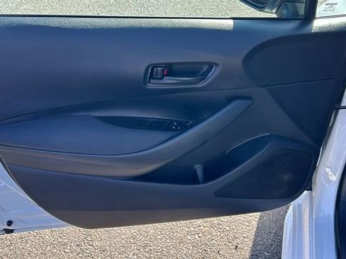 Used 2022 Toyota Corolla LE w/ Carpet Mat Package (TMS) FWD image 15