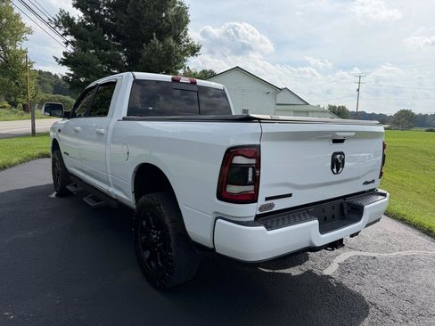 Used 2022 RAM 2500 Big Horn w/ Level C Equiment Group AWD/4WD image 7