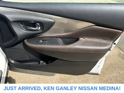 Used 2015 Nissan Murano SL w/ SL Technology Package AWD/4WD image 23