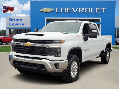 Used 2024 Chevrolet Silverado 2500 LT AWD/4WD image 1