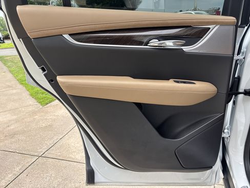 Used 2024 Cadillac XT6 Premium Luxury w/ Platinum Package image 30