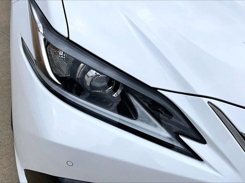 Used 2022 Lexus ES 350 F Sport w/ Accessory Package 2 FWD image 28