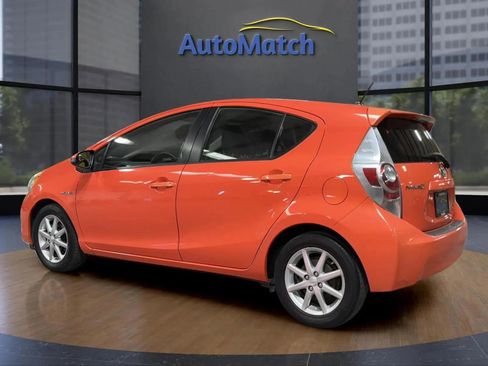 Used 2013 Toyota Prius C Three image 7