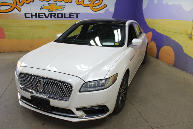 Used 2017 Lincoln Continental Reserve w/ Luxury Package AWD/4WD image 4