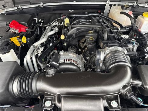 Used 2023 Jeep Gladiator Rubicon w/ Cold Weather Group image 32