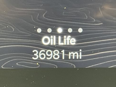 Used 2023 Jeep Grand Cherokee L Laredo image 5