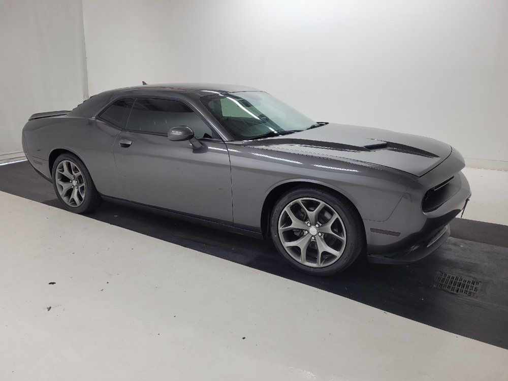 Used 2016 Dodge Challenger SXT w/ Sound Group RWD image 11