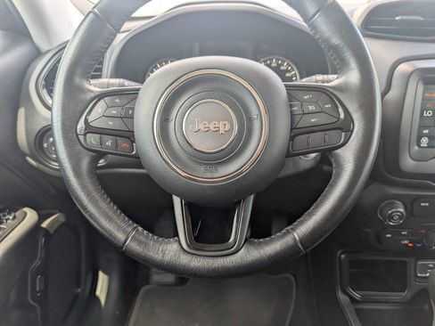 Certified 2020 Jeep Renegade Altitude FWD image 17
