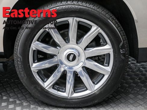 Used 2021 Cadillac Escalade ESV Premium Luxury Platinum image 8