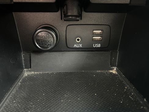 Used 2017 Subaru Outback 2.5i Premium image 22