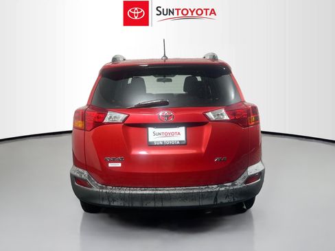 Used 2015 Toyota RAV4 XLE FWD image 5