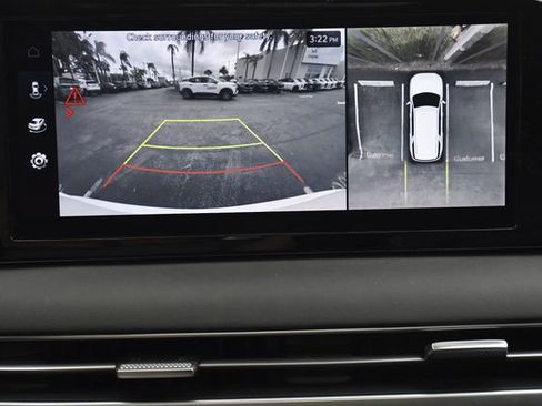 Used 2024 Hyundai Palisade Limited FWD image 18