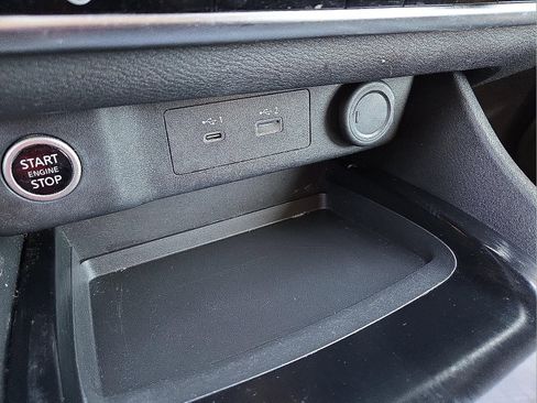 Used 2021 Nissan Rogue SV w/ Premium Package image 20