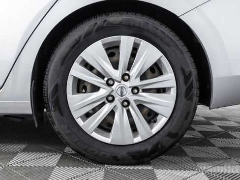 Used 2021 Nissan Sentra S FWD image 42