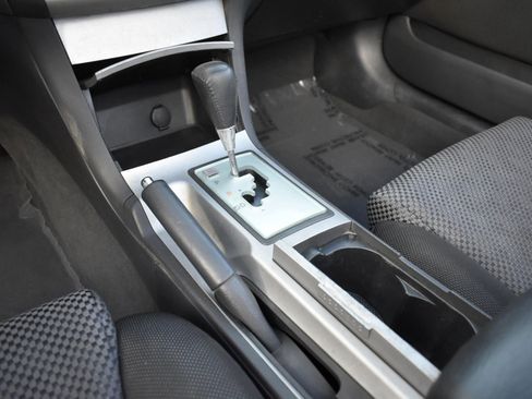 Used 2005 Toyota Solara SE image 24