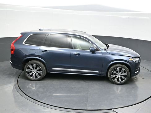 Used 2024 Volvo XC90 B6 Plus w/ Protection Package image 32