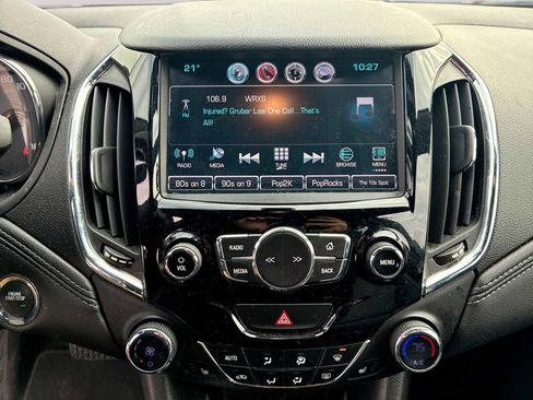 Certified 2017 Chevrolet Cruze Premier image 13