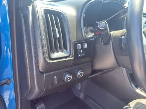 Used 2022 GMC Canyon Elevation AWD/4WD image 14