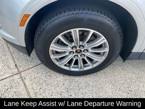Used 2017 Cadillac XT5 Luxury w/ Driver Awareness Package FWD image 19
