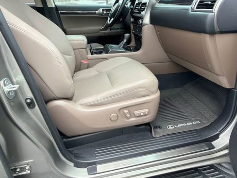 Used 2023 Lexus GX 460 Premium w/ Premium Plus Package image 13